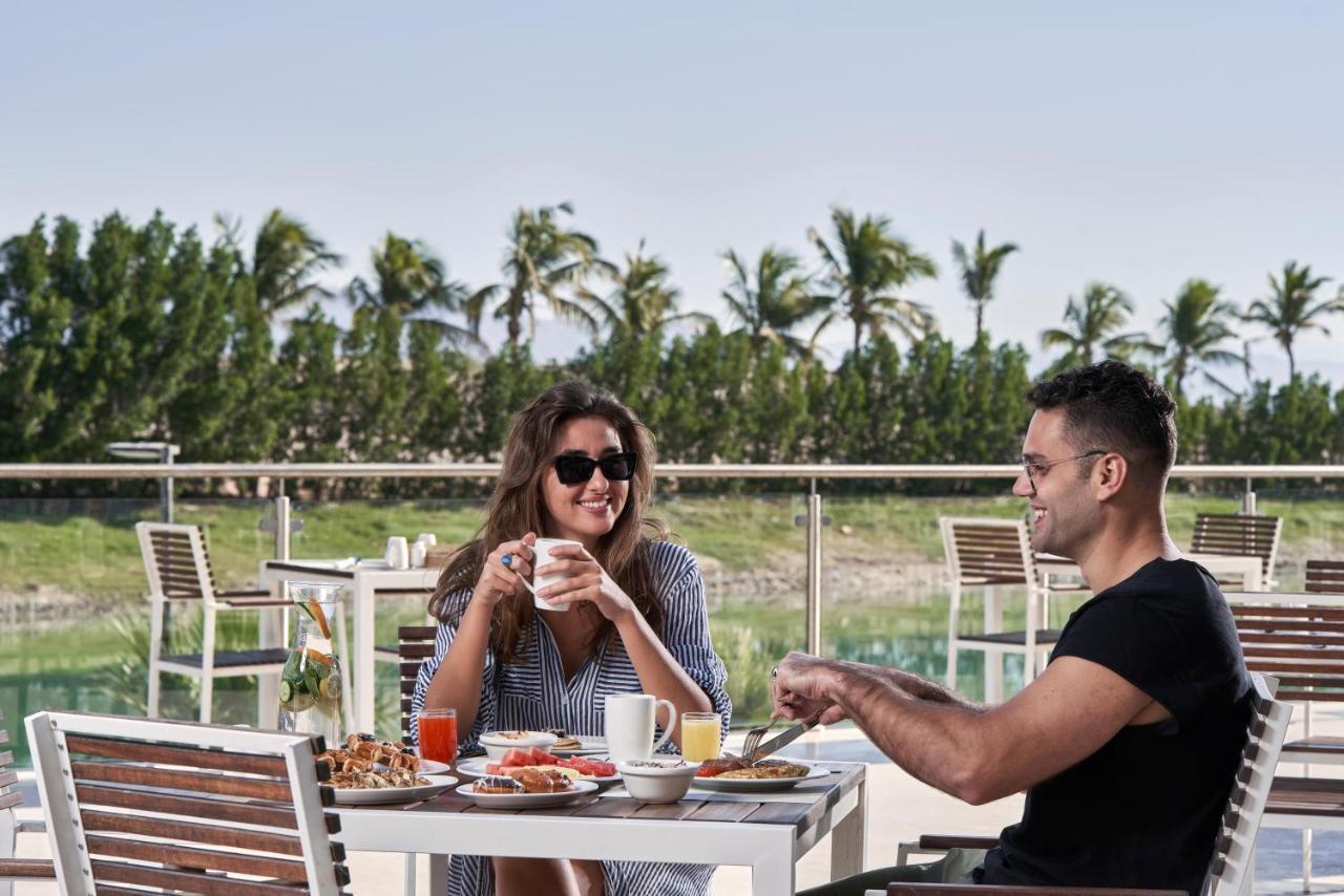 Fanar Hotel & Residences Salalah Exterior foto The Beach Club